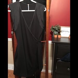 3/$25 ❤️FreePeople Black Tie Wrap Dress